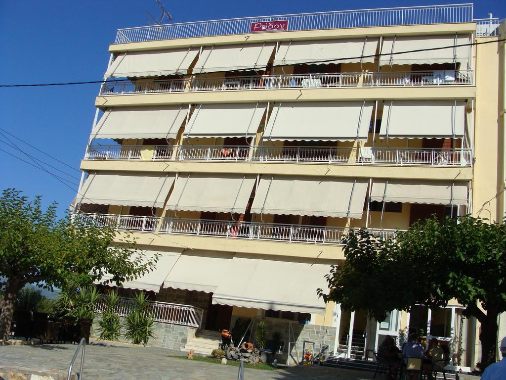 Rodon Hotel Лутра Едипсу Екстериор снимка