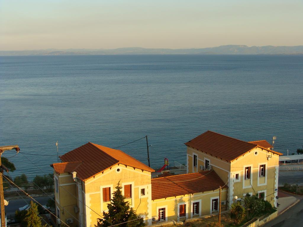 Rodon Hotel Лутра Едипсу Екстериор снимка